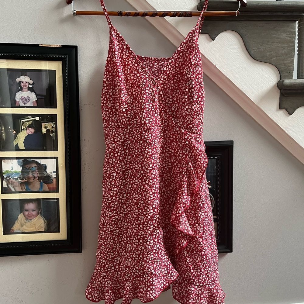Feminine Red Floral Ditsy Print Ruffle Sundress sz S